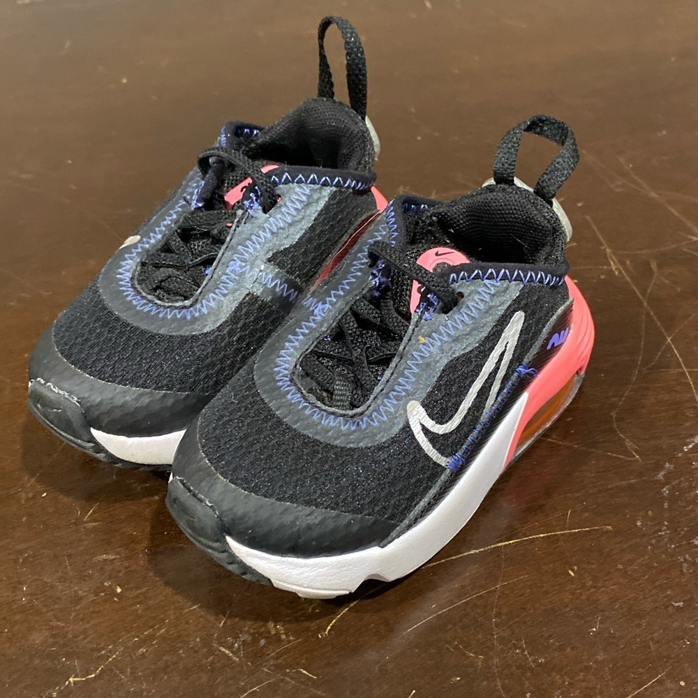 Girls Nike Shoes 4C